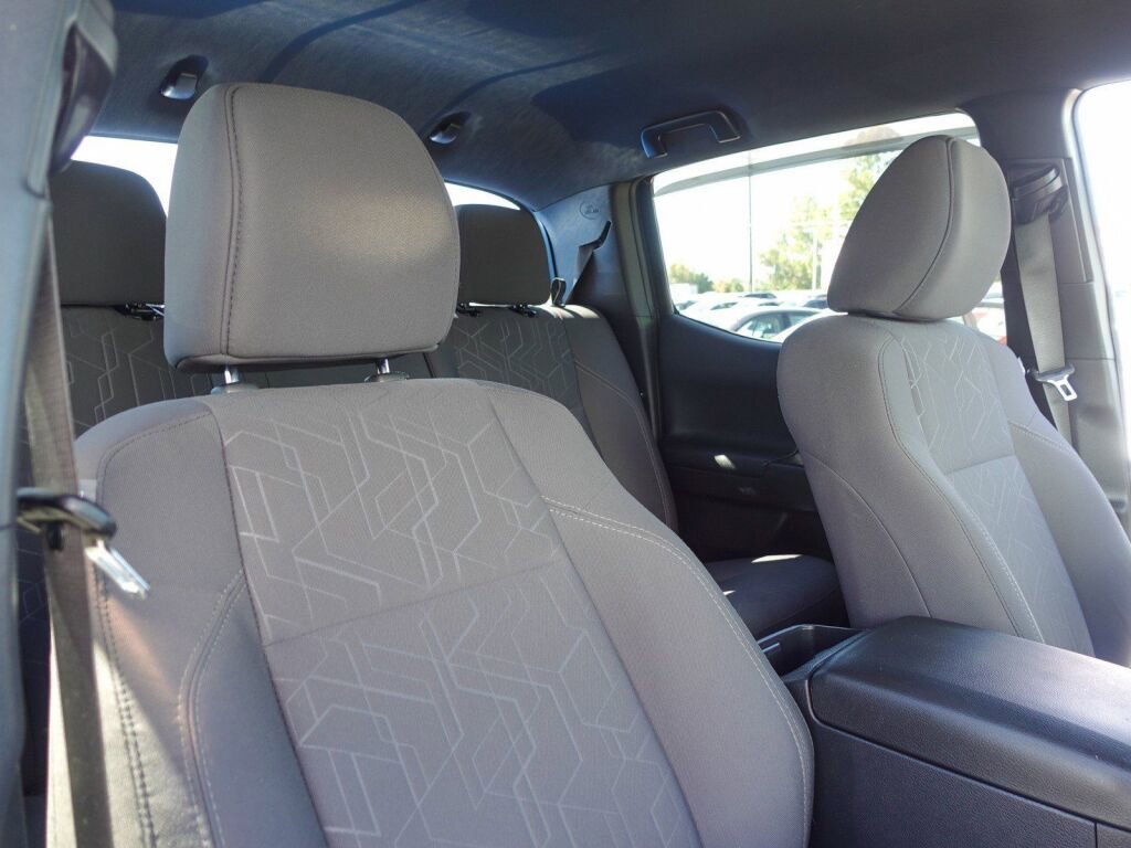 Certified 2017 Toyota Tacoma TRD Sport w/ Tow Package (A/T) image 15