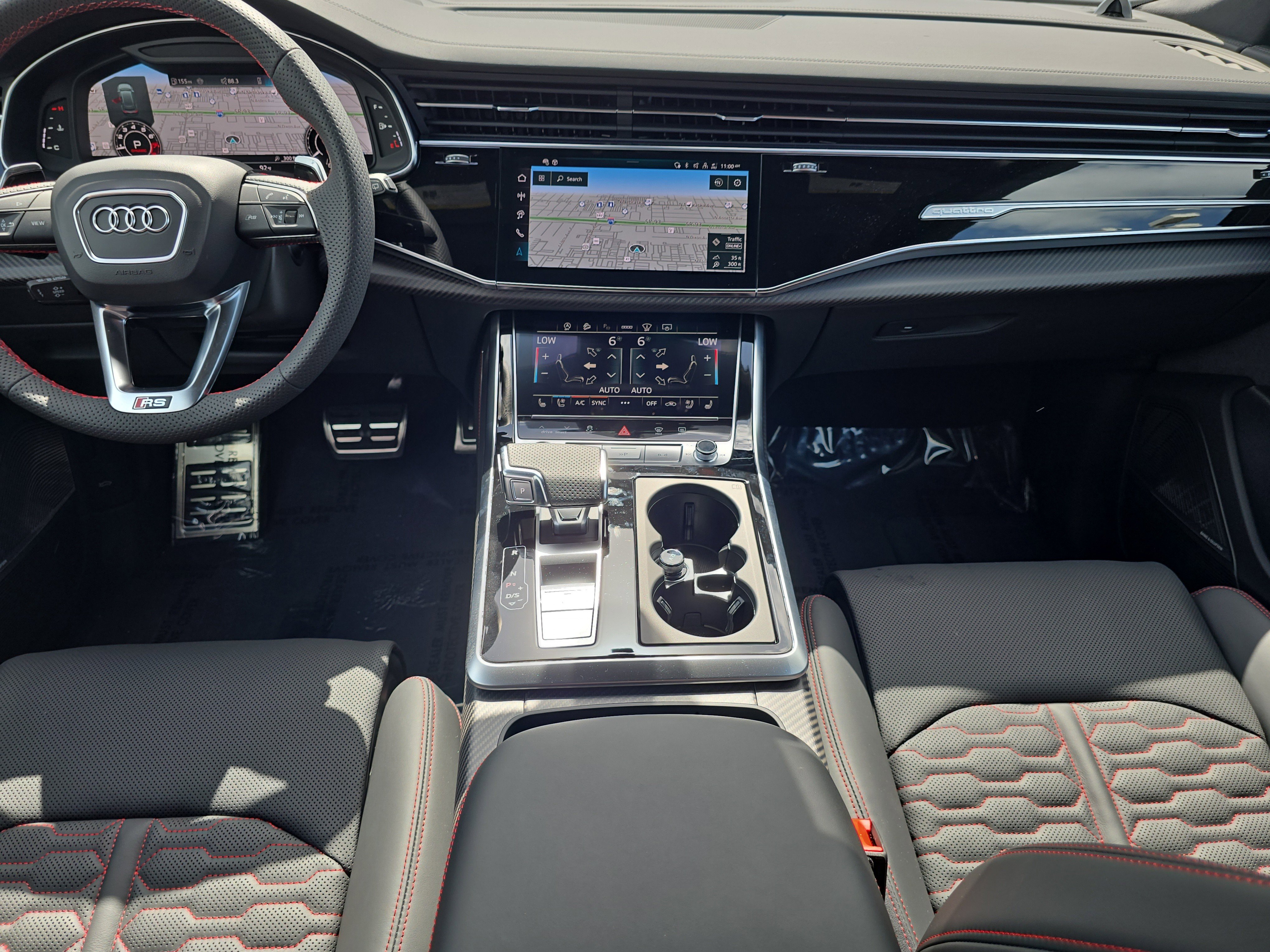 New 2025 Audi RS Q8 performance image 13
