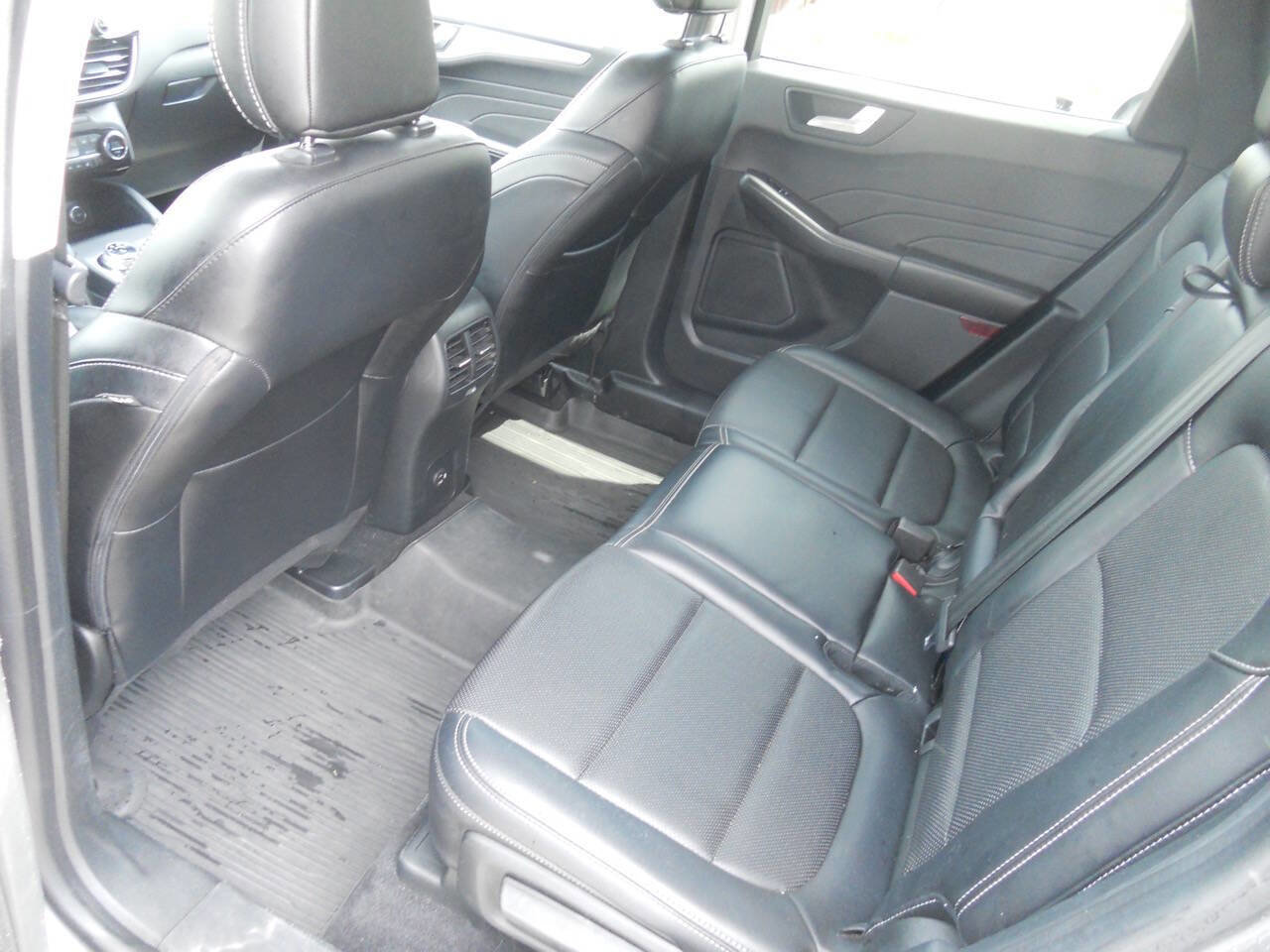 Used 2021 Ford Escape SEL image 17