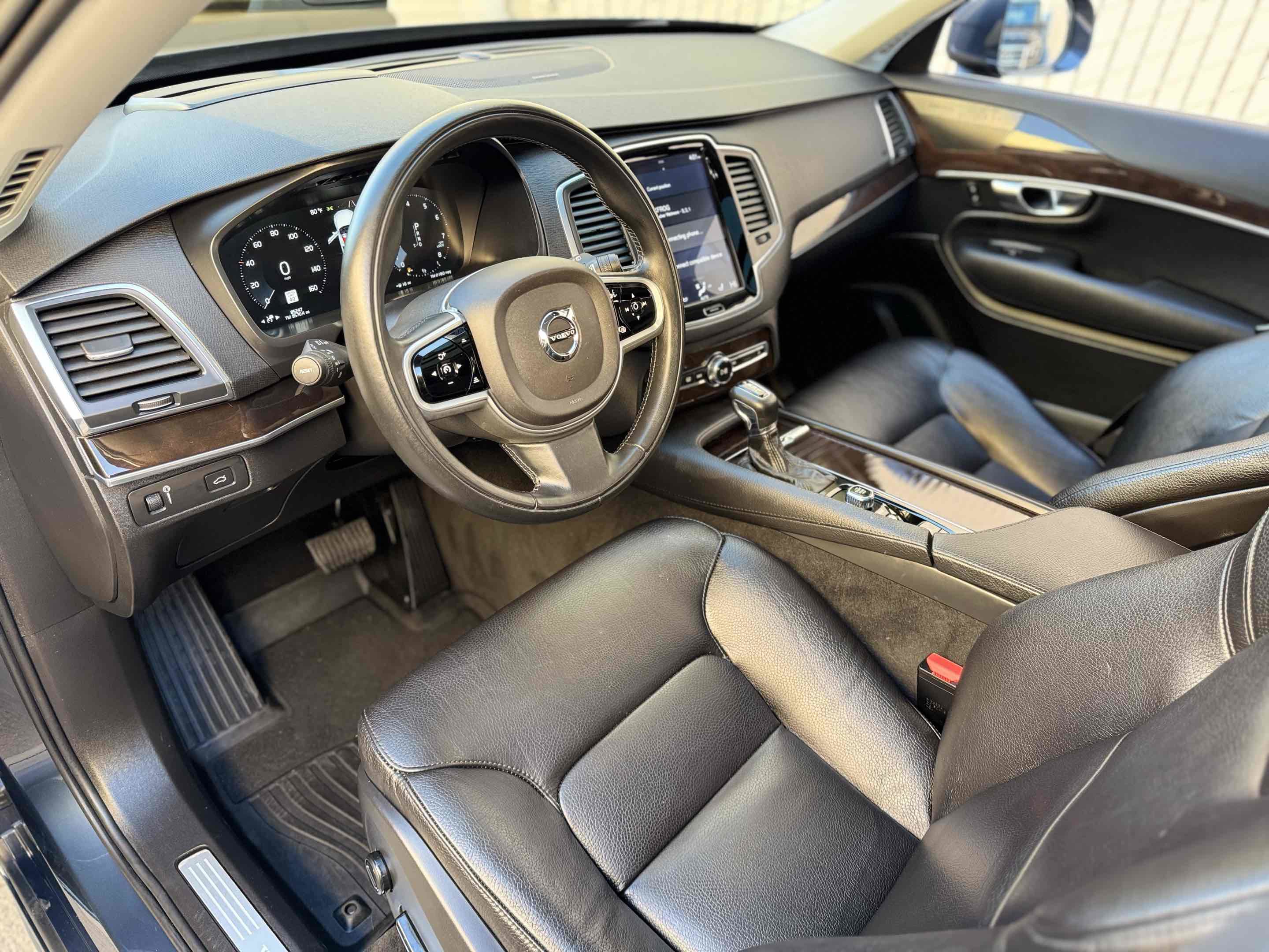 Used 2019 Volvo XC90 T6 Momentum w/ Advanced Package image 5