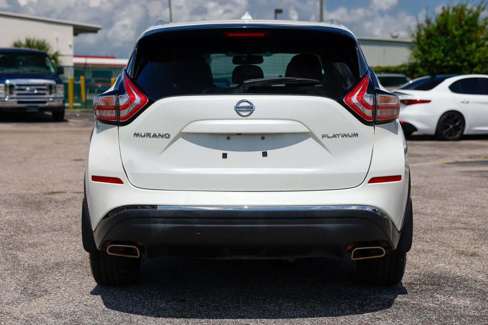 Used 2015 Nissan Murano Platinum w/ Platinum Technology Package FWD image 4