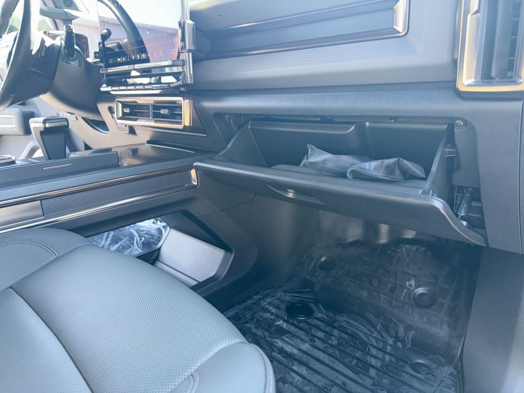 Used 2025 GMC Hummer EV 3X AWD/4WD image 36
