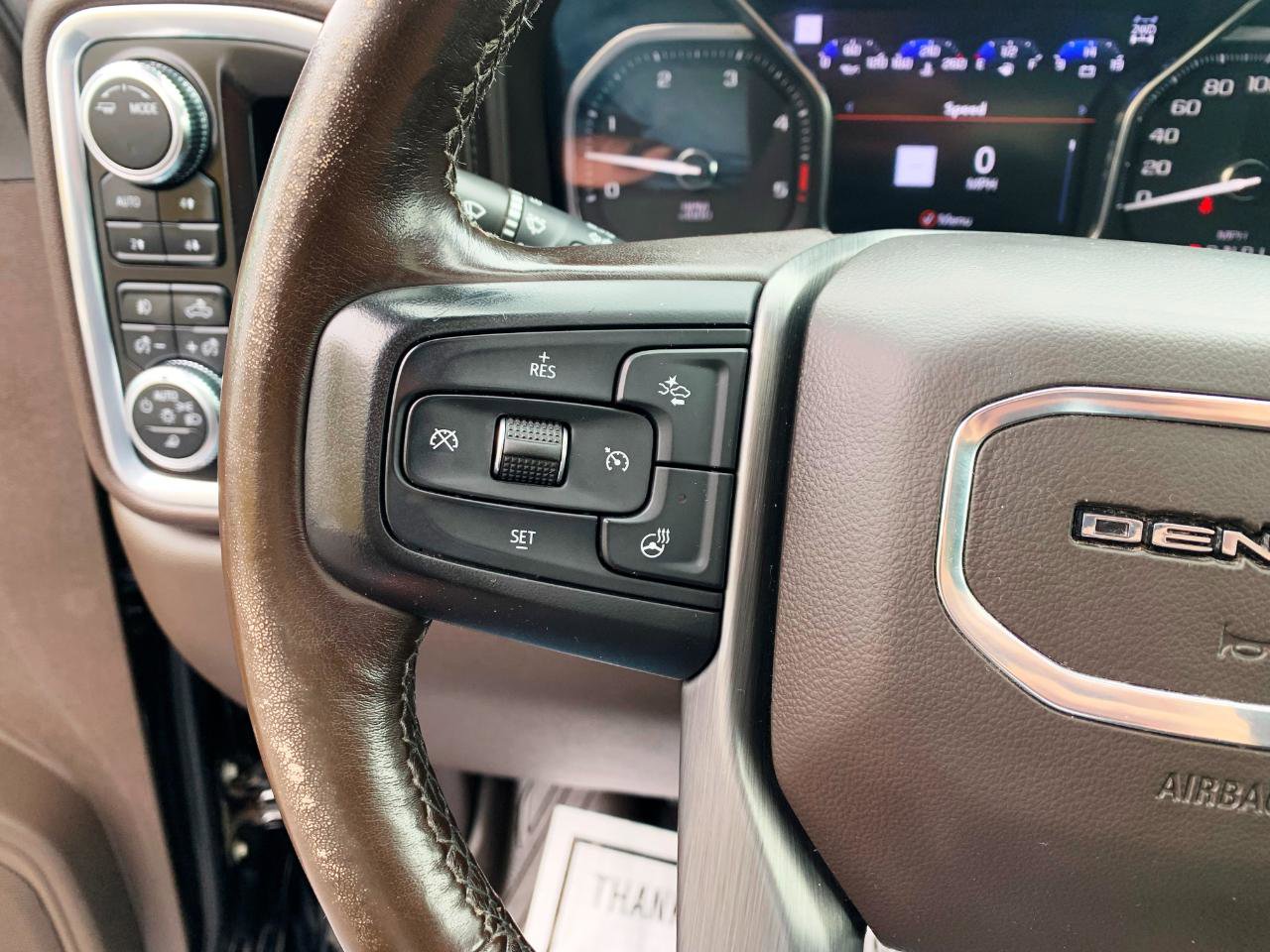 Used 2022 GMC Sierra 2500 Denali AWD/4WD image 9