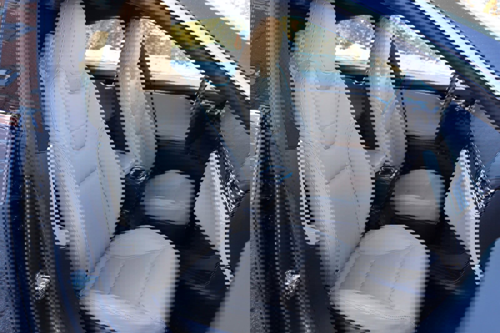 Used 2015 Tesla Model S 70D image 19