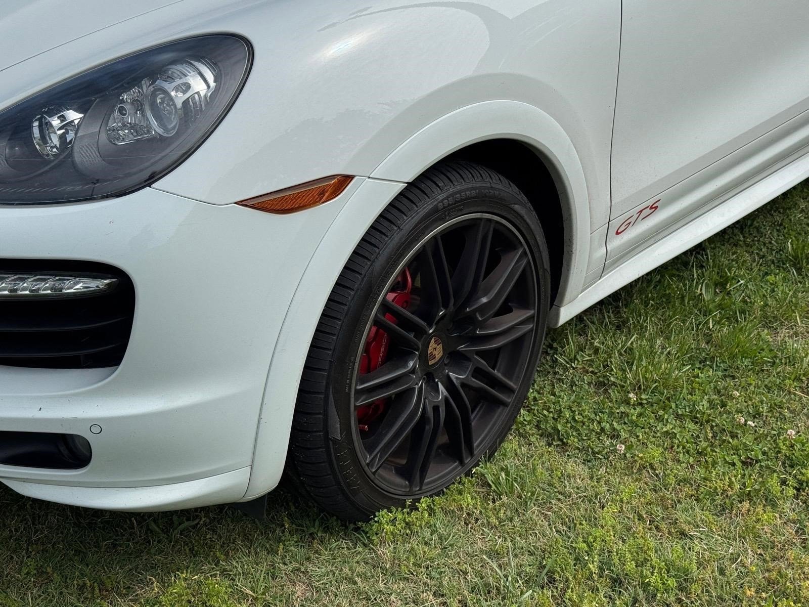 Used 2014 Porsche Cayenne GTS AWD/4WD image 5
