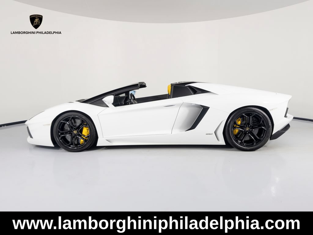 Used 2016 Lamborghini Aventador LP 700-4 AWD/4WD image 3