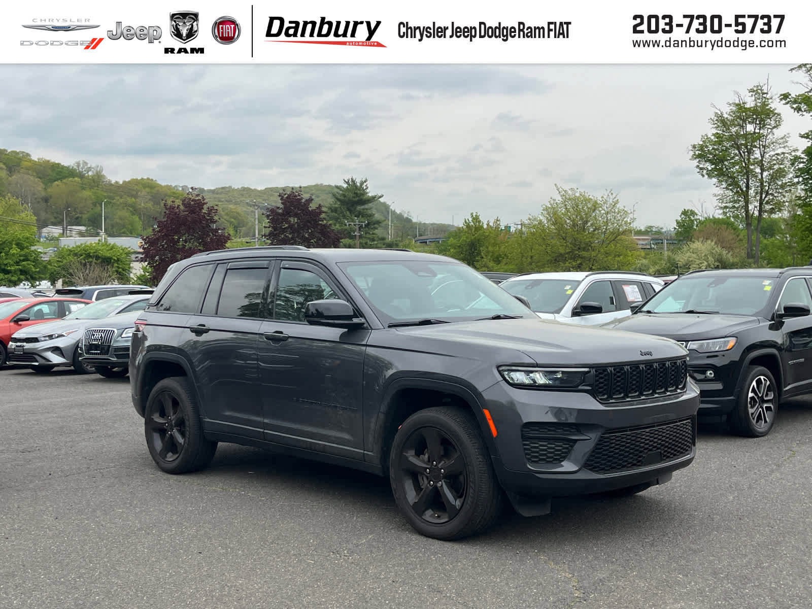 Used 2023 Jeep Grand Cherokee Altitude