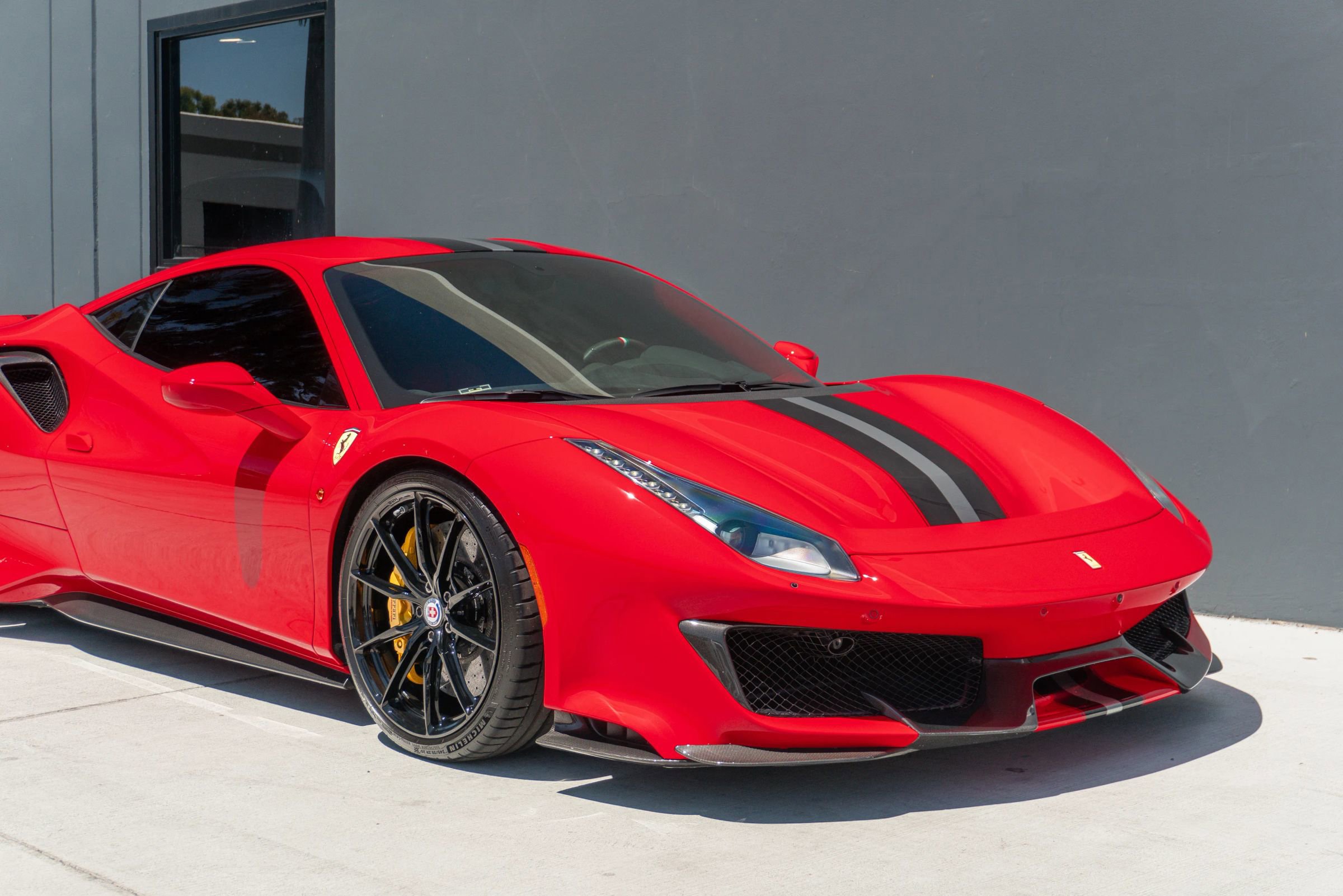 Used 2019 Ferrari 488 Pista Coupe RWD image 42
