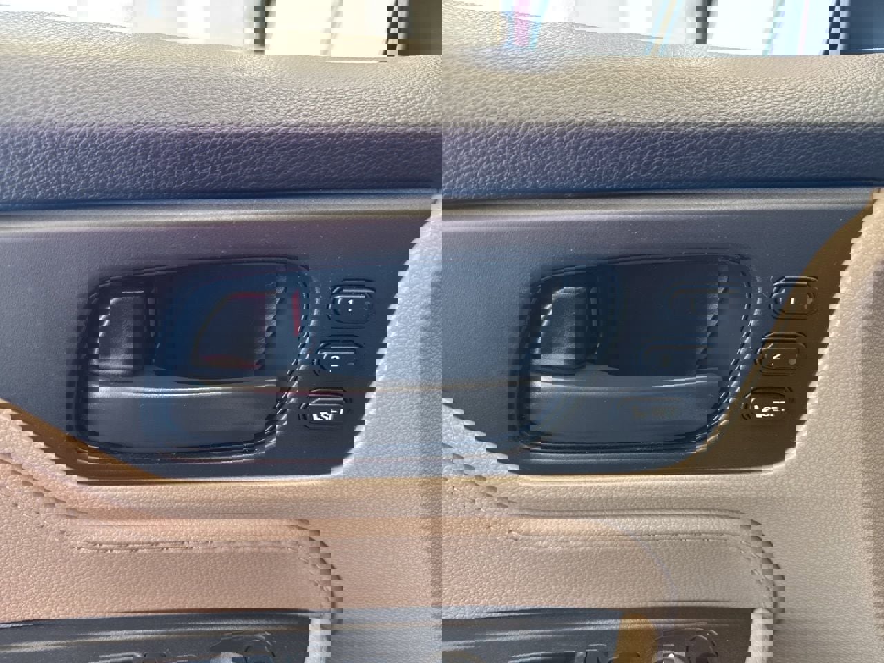 Used 2018 Honda Odyssey EX-L image 36