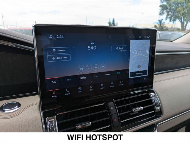 Used 2024 Lincoln Navigator Reserve AWD/4WD image 18