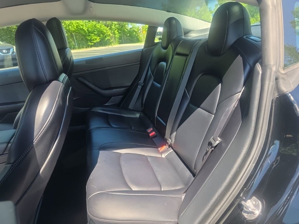 Used 2022 Tesla Model 3 Long Range AWD/4WD image 21