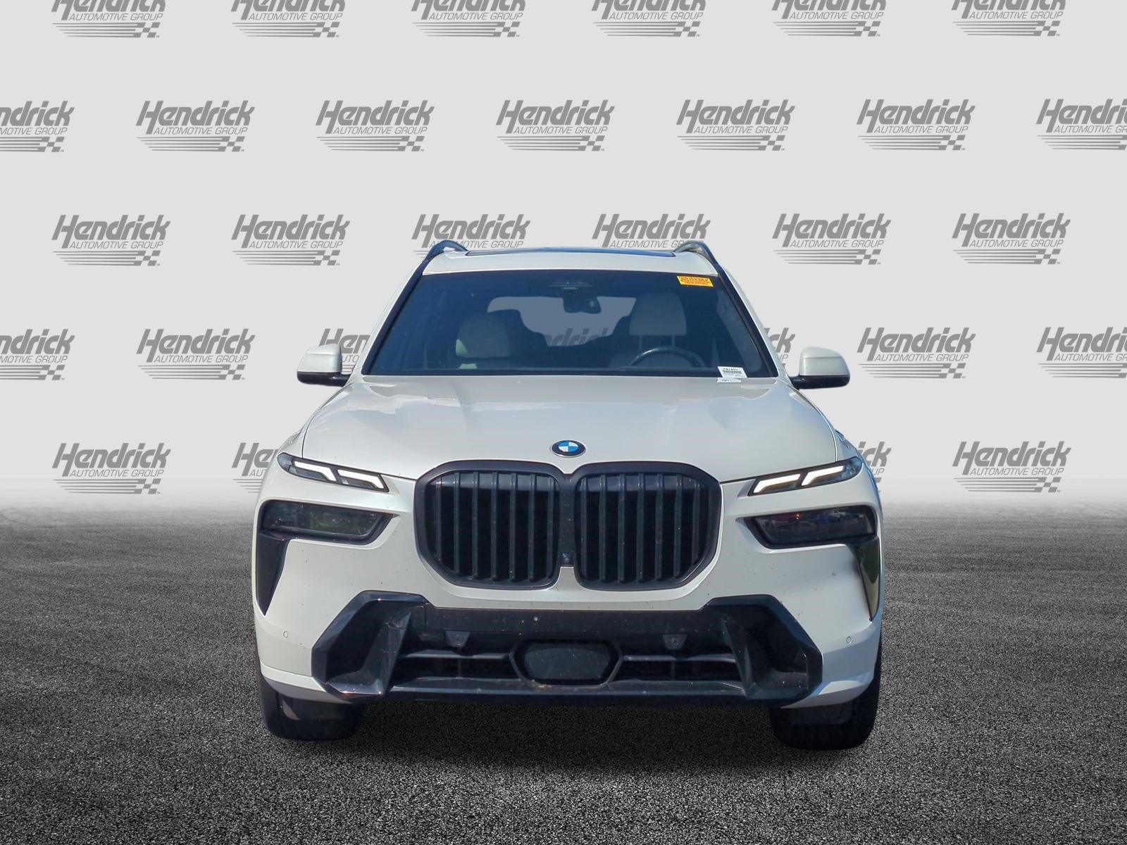 Used 2024 BMW X7 xDrive40i w/ Executive Package AWD/4WD image 3