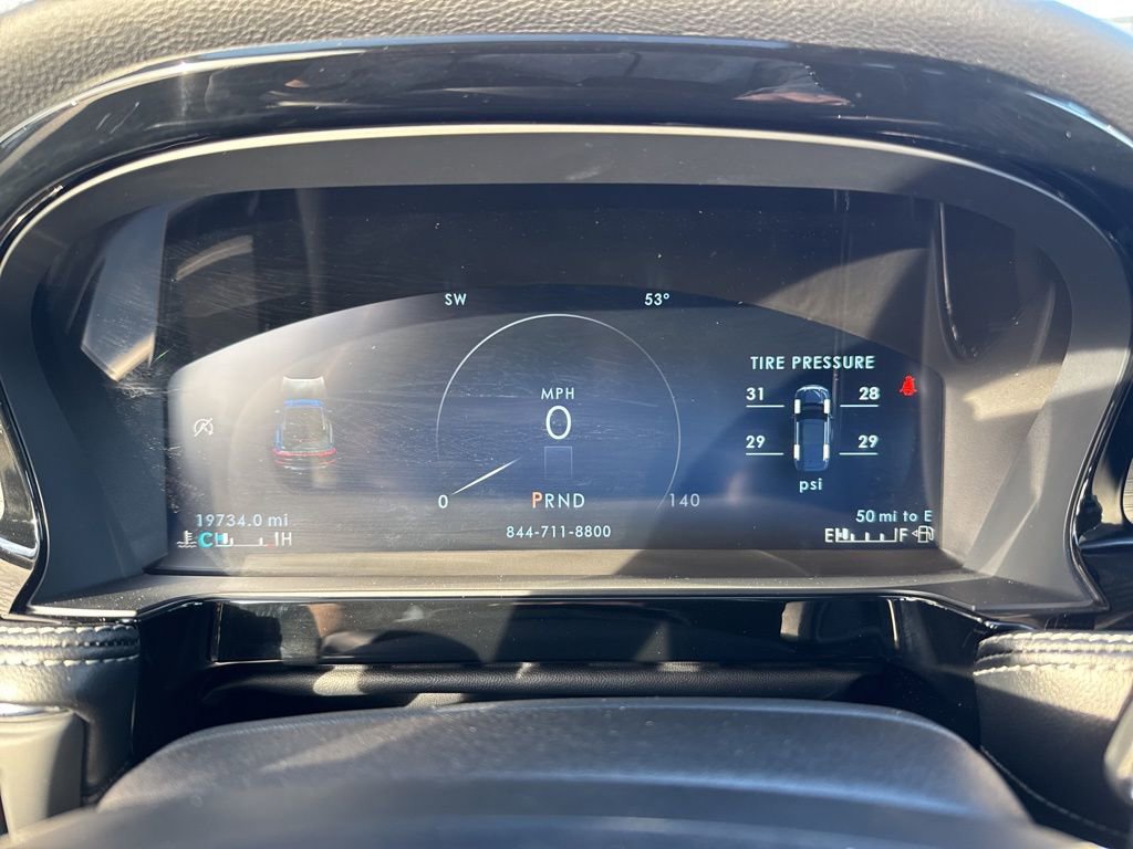 Certified 2023 Lincoln Corsair AWD w/ Equipment Group 101A image 13