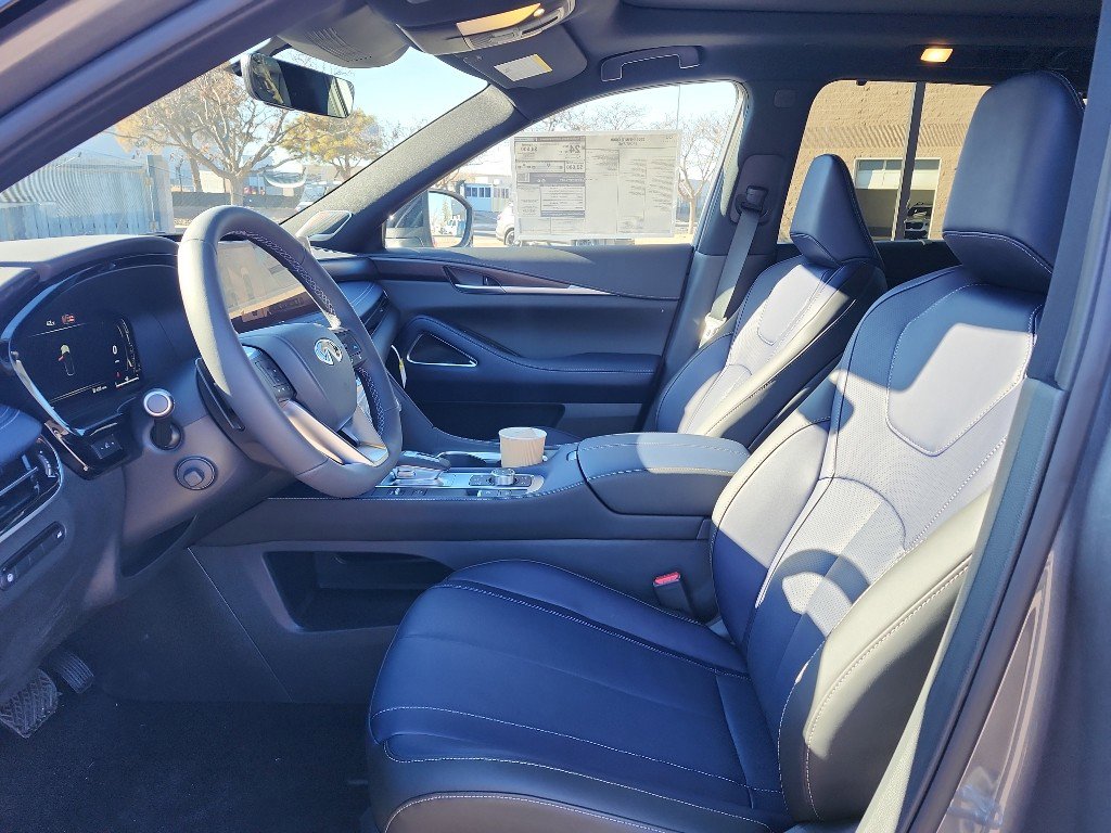 New 2026 INFINITI QX60 Sport image 13