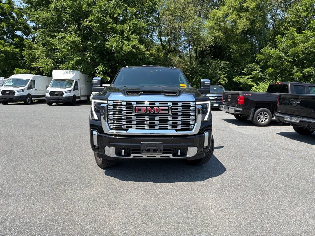 Used 2024 GMC Sierra 2500 Denali w/ Technology Package AWD/4WD image 10