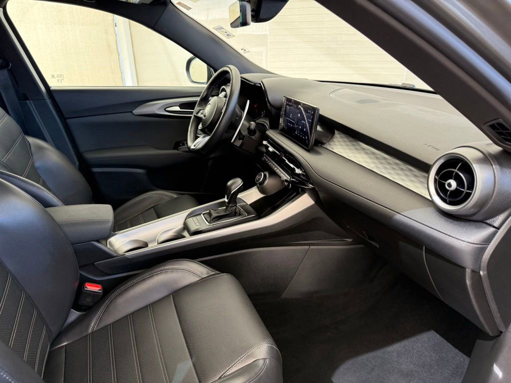 New 2024 Alfa Romeo Tonale Veloce AWD/4WD image 14