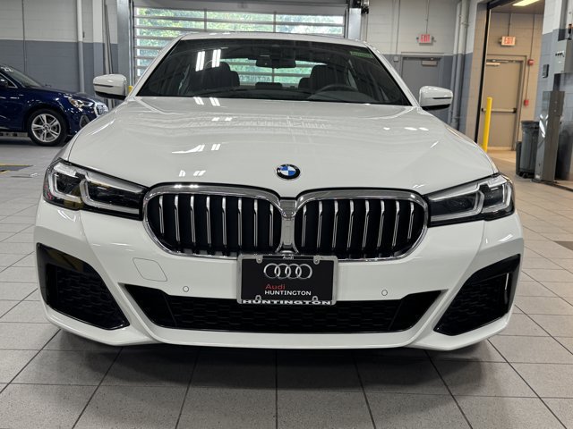 Used 2023 BMW 530i xDrive w/ M Sport Package AWD/4WD image 2