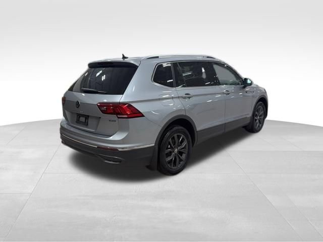 Used 2022 Volkswagen Tiguan SE AWD/4WD image 27
