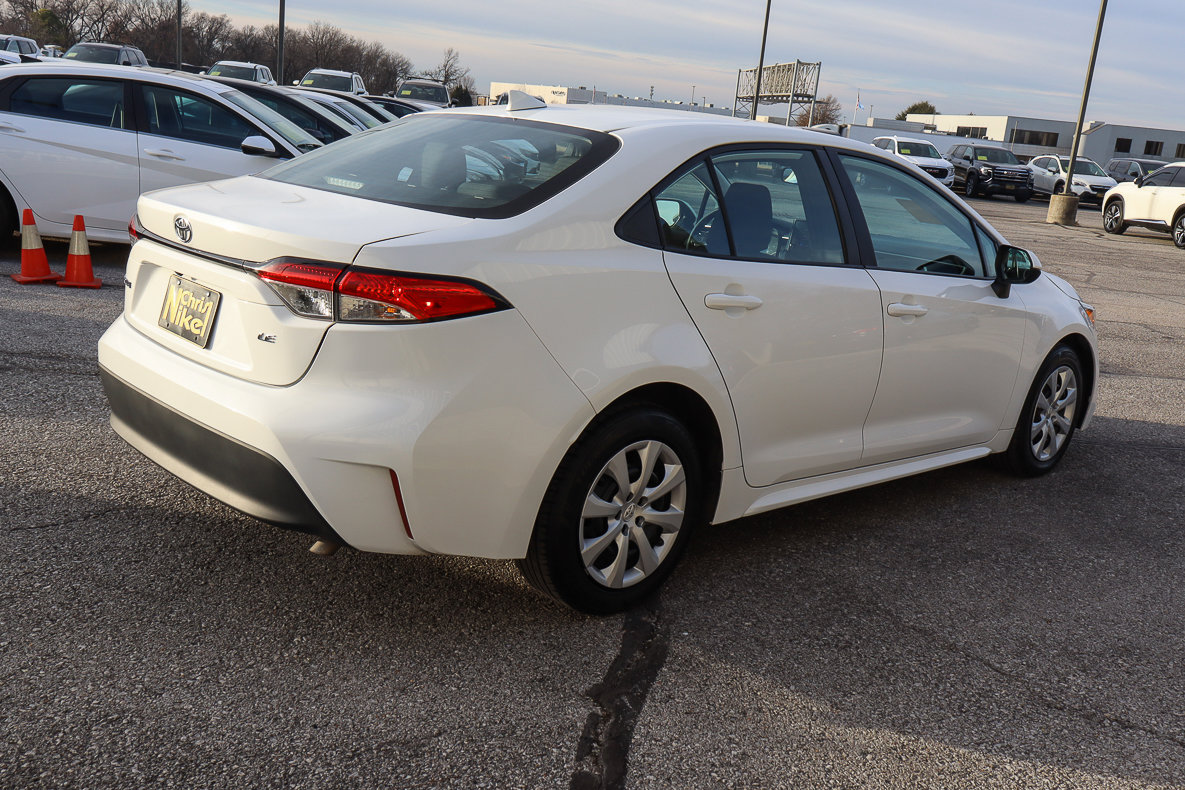Used 2024 Toyota Corolla LE image 4