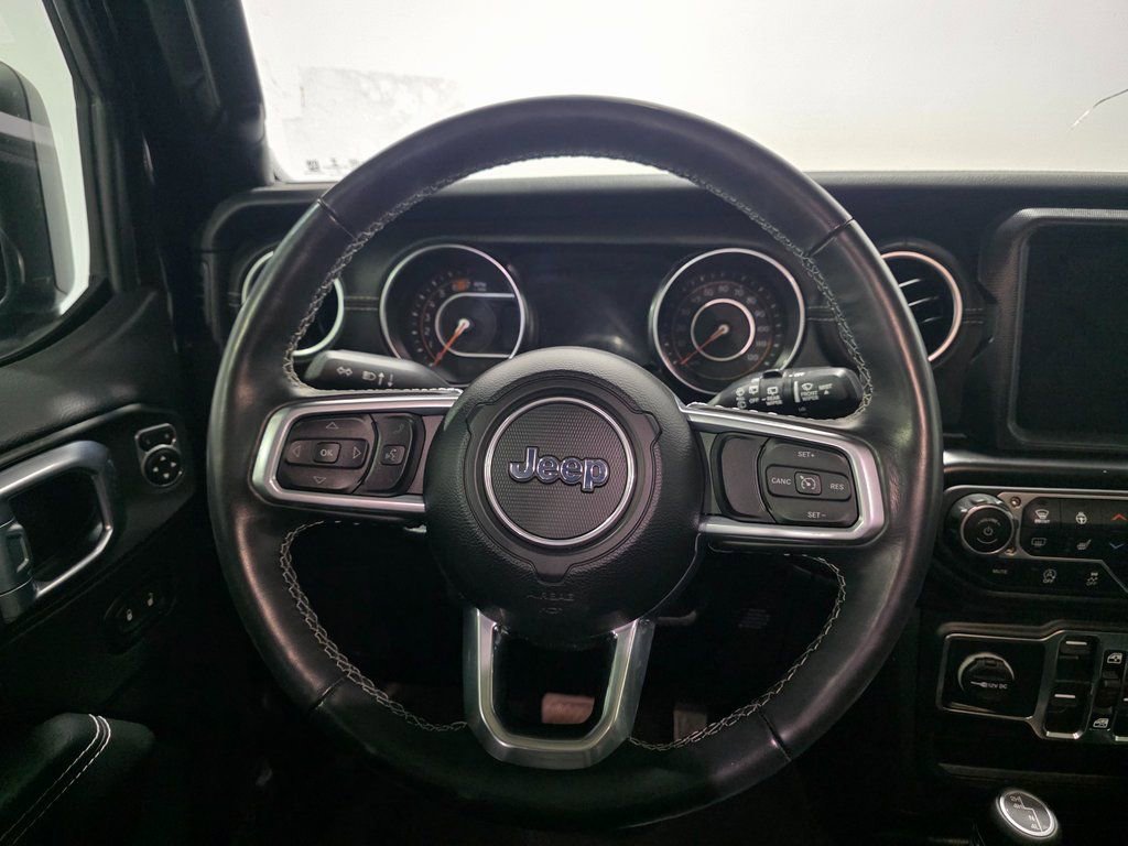 Used 2021 Jeep Wrangler Unlimited Sahara w/ Uconnect 4C Nav & Sound Group image 4