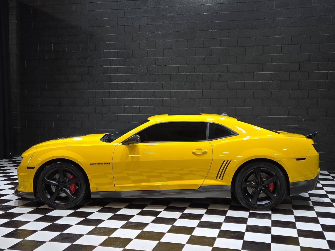 Used 2010 Chevrolet Camaro SS w/ LPO, Ground Effects Package image 2