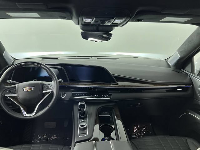 Certified 2024 Cadillac Escalade ESV Premium Luxury Platinum w/ Heavy-Duty Trailer Package AWD/4WD image 21