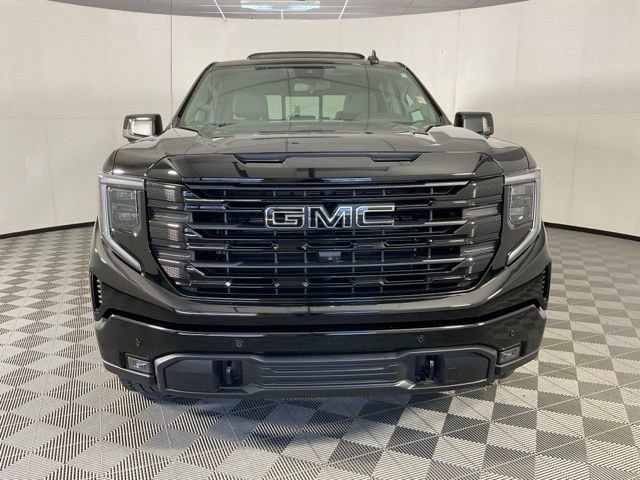 Used 2024 GMC Sierra 1500 Elevation w/ Elevation Premium Package AWD/4WD image 2