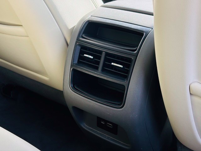 Used 2020 Cadillac XT5 Premium Luxury FWD image 38