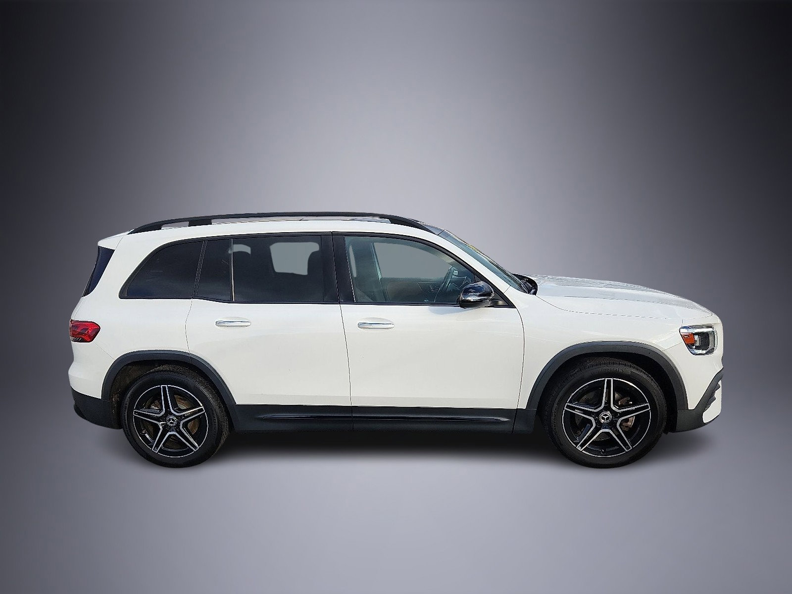 Used 2021 Mercedes-Benz GLB 250 4MATIC image 7