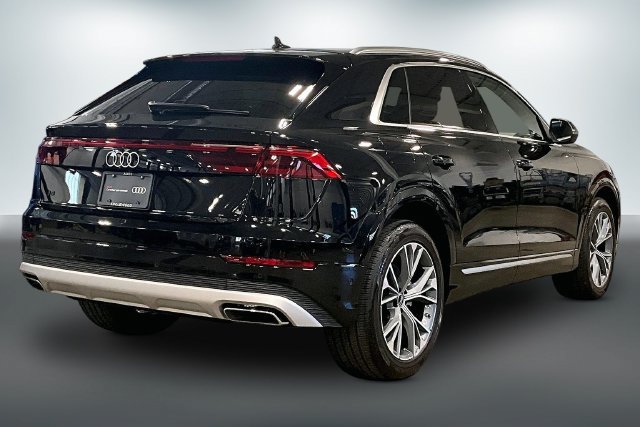 Used 2025 Audi Q8 Premium Plus AWD/4WD image 13