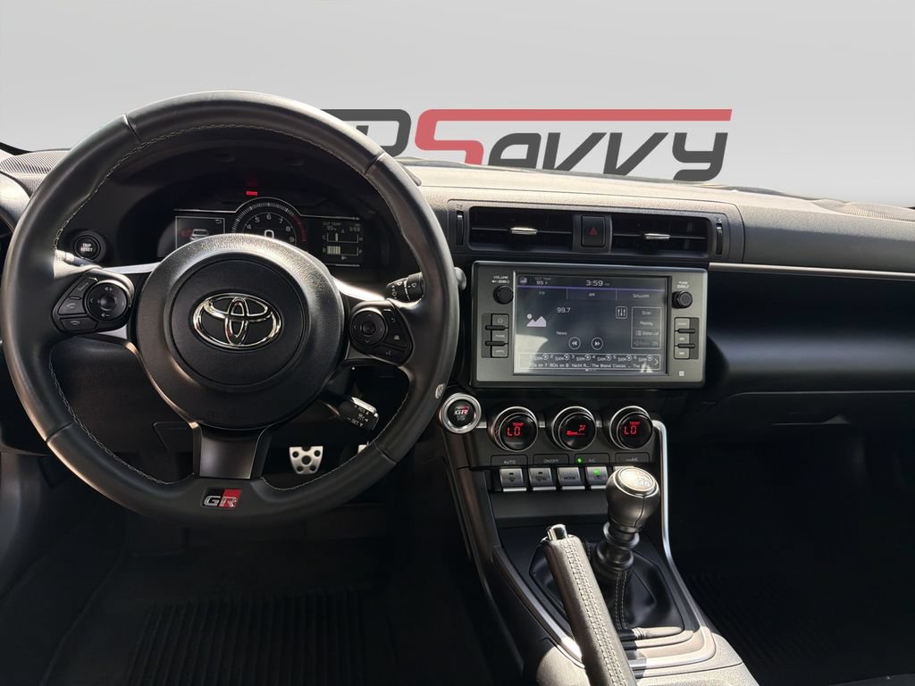Used 2025 Toyota GR86 Premium w/ ALL Weather Mat Package (TMS) RWD image 11