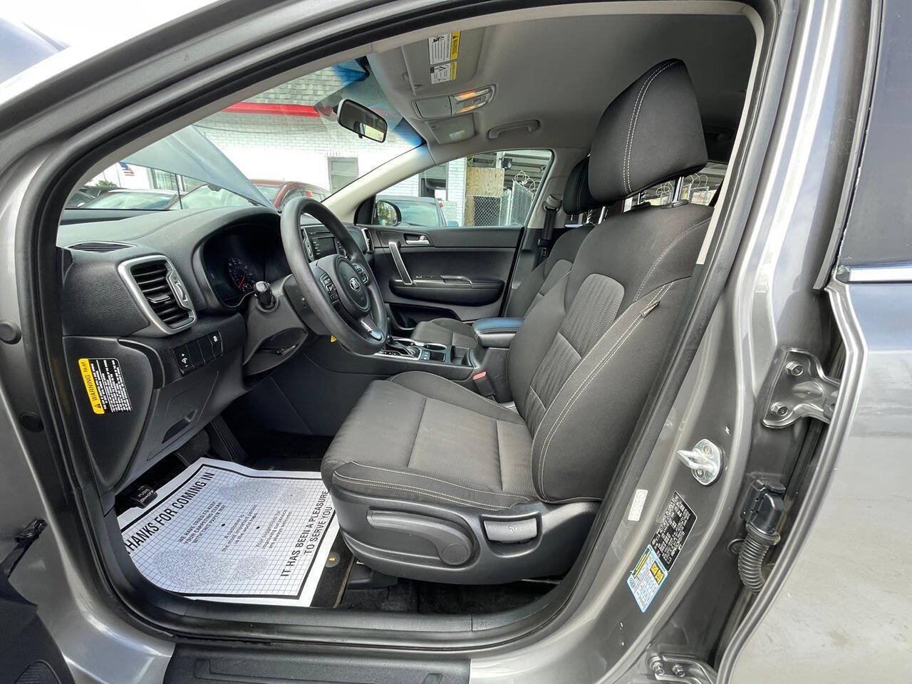 Used 2017 Kia Sportage LX AWD/4WD image 6