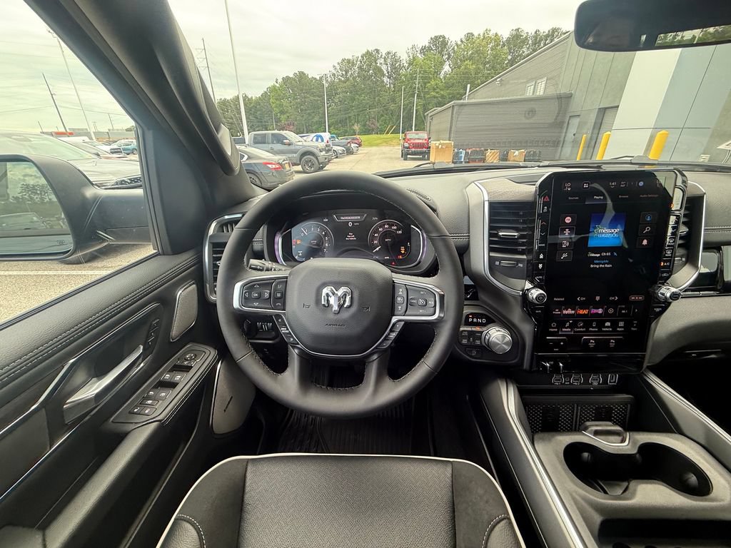 New 2026 RAM 1500 Laramie AWD/4WD image 15