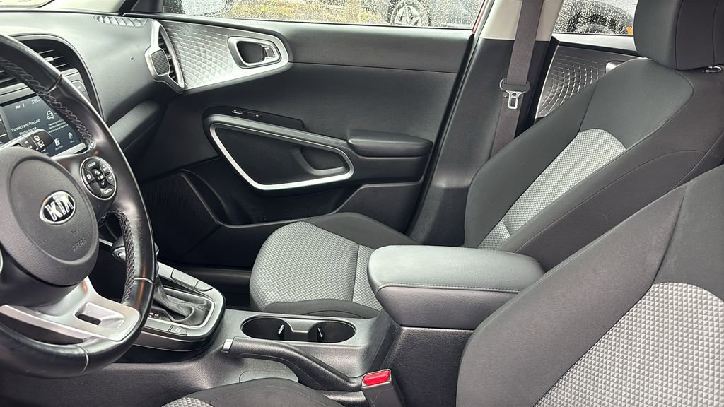 Used 2021 Kia Soul X-Line image 24