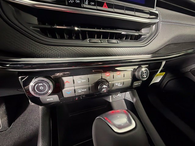 New 2026 Jeep Compass Latitude AWD/4WD image 19