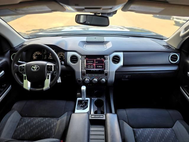 Used 2020 Toyota Tundra SR5 w/ SR5 Upgrade Package AWD/4WD image 19