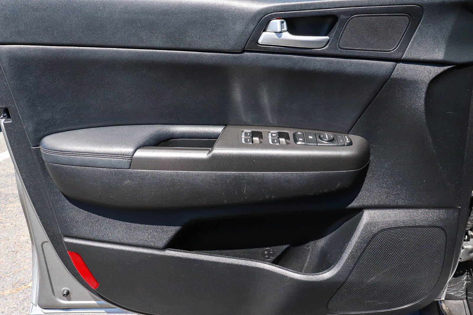 Used 2020 Kia Sportage S FWD image 31