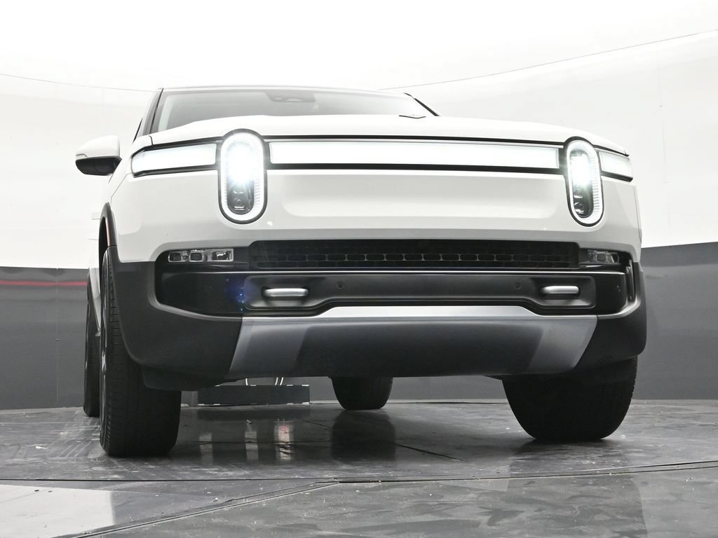 Used 2024 Rivian R1S Adventure Quad AWD/4WD image 28