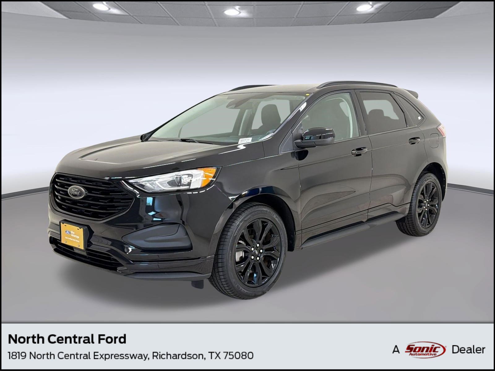 Used 2022 Ford Edge SE w/ Black Appearance Package