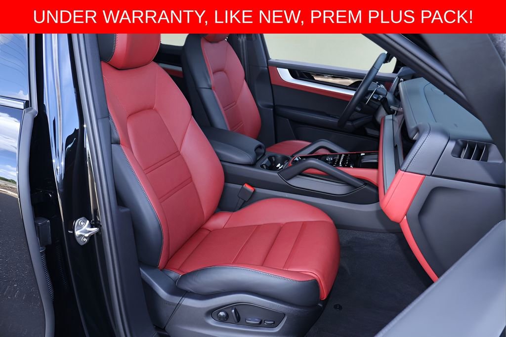 Used 2026 Porsche Cayenne Coupe image 18