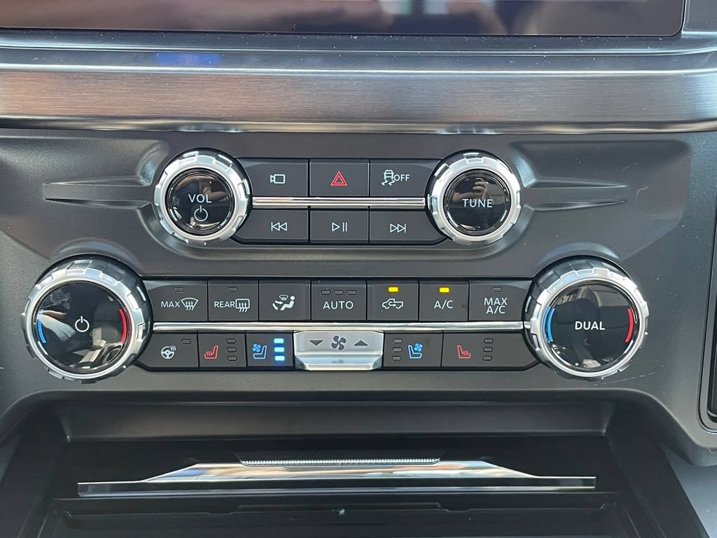 New 2026 Ford F250 Lariat w/ Black Appearance Package AWD/4WD image 27