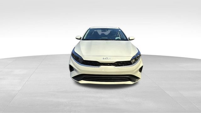 Used 2024 Kia Forte LXS image 7