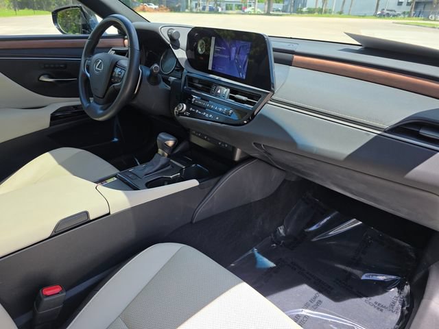 Used 2025 Lexus ES 350 w/ Premium Package FWD image 9