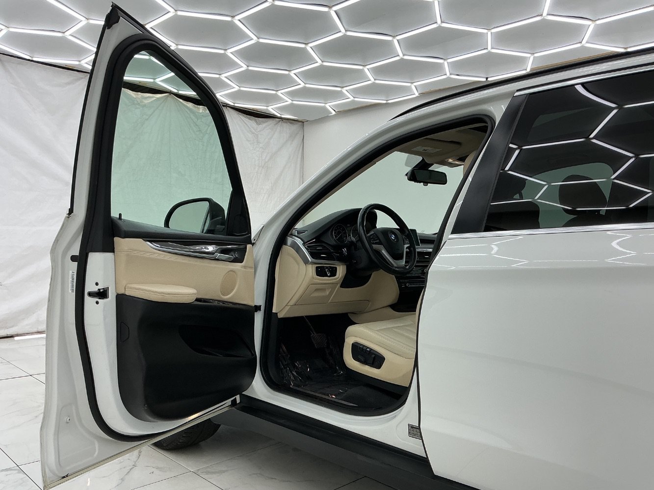 Used 2016 BMW X5 xDrive35i AWD/4WD image 18