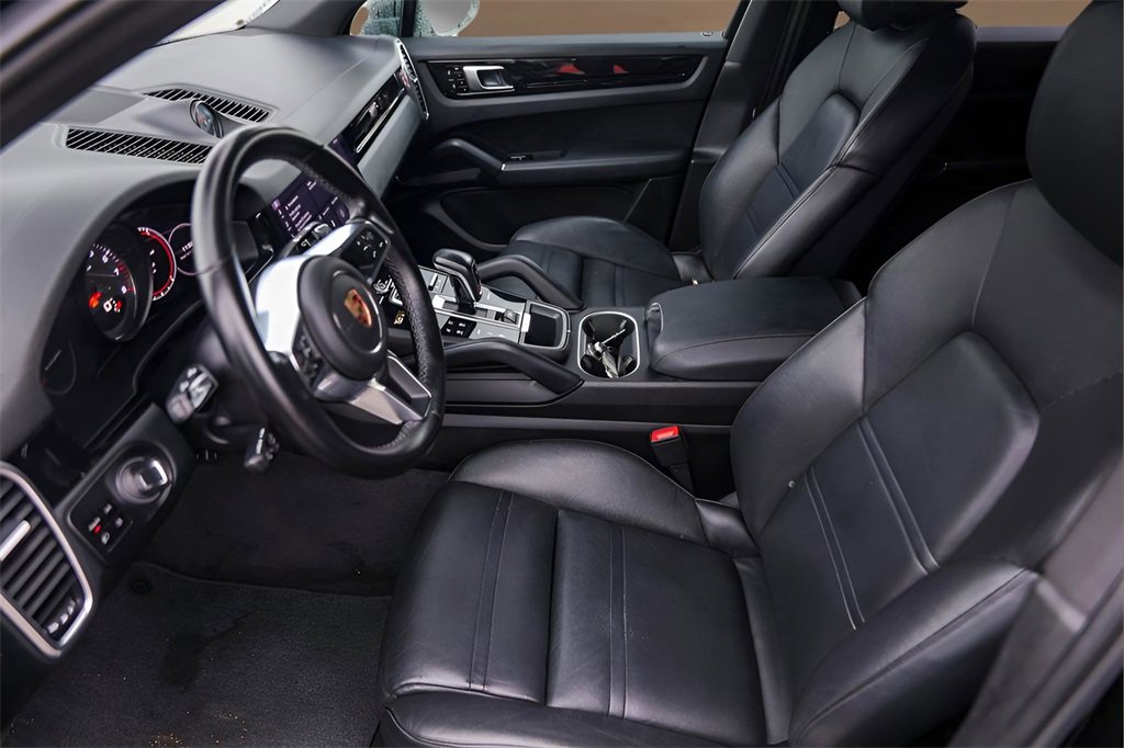 Used 2020 Porsche Cayenne S image 5