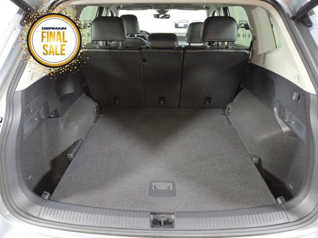 Certified 2024 Volkswagen Tiguan SE w/ Panoramic Sunroof Package image 20