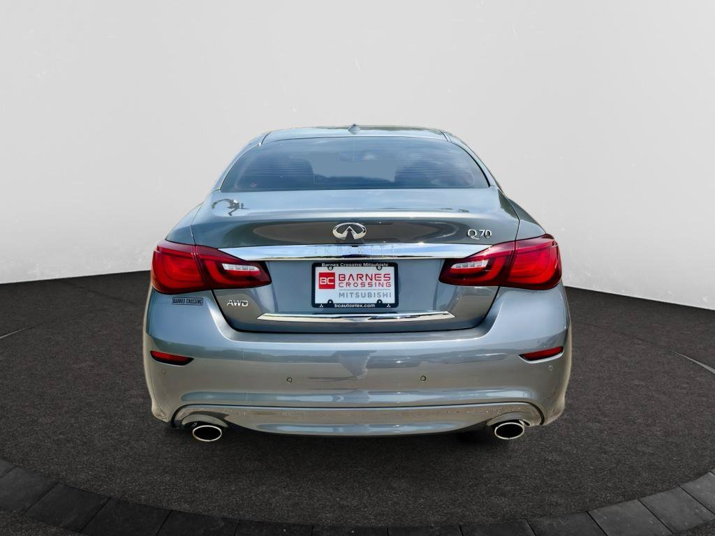 Used 2019 INFINITI Q70 Luxe w/ Proactive Package AWD/4WD image 6