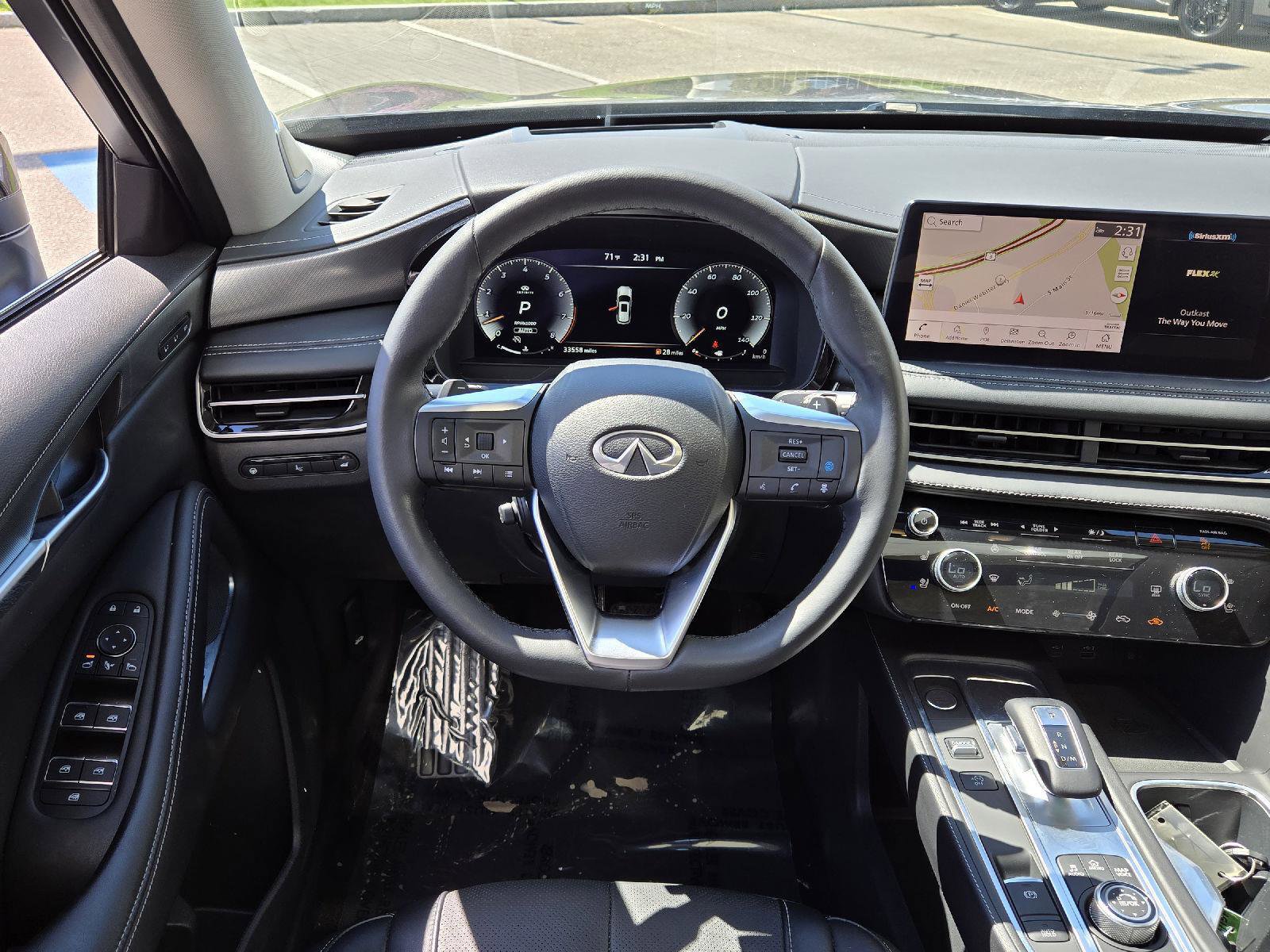 Certified 2023 INFINITI QX60 Luxe w/ Vision Package AWD/4WD image 12