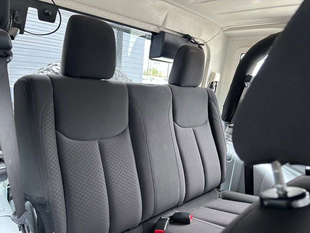 Used 2018 Jeep Wrangler Sport image 16