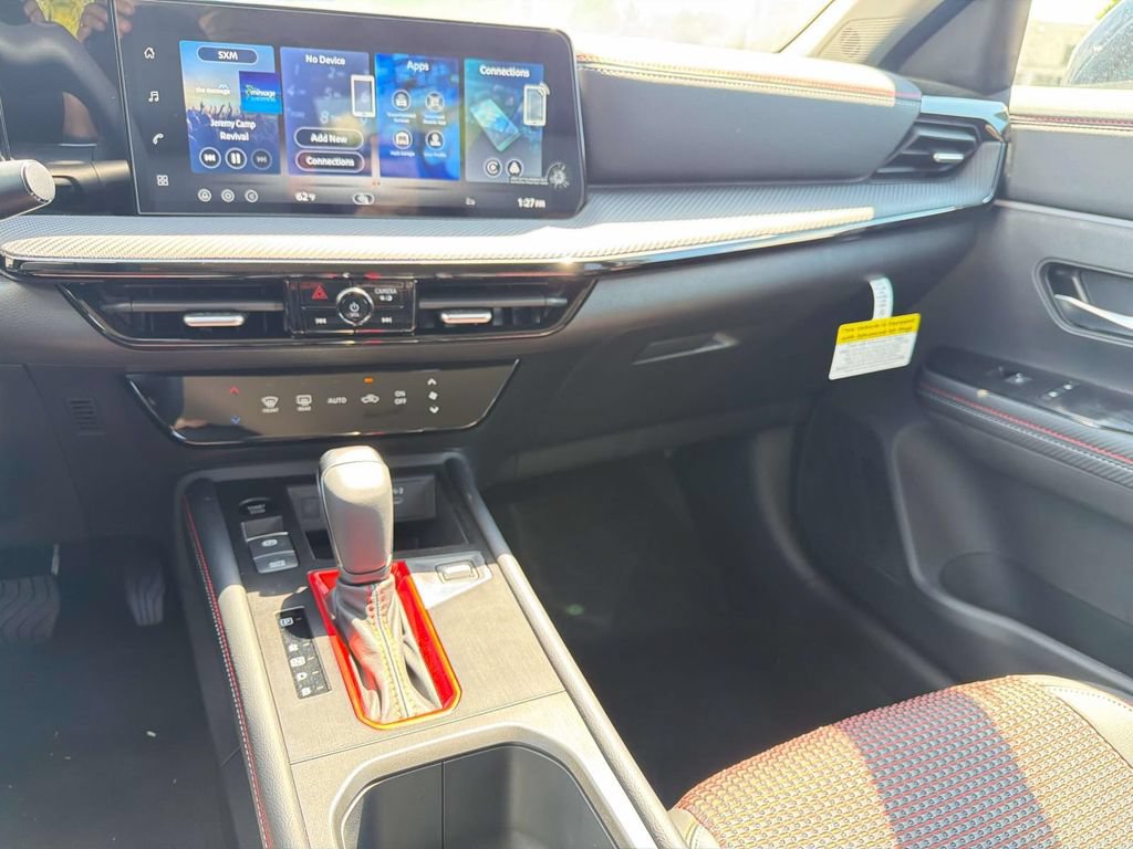 New 2026 Nissan Kicks SR FWD image 13